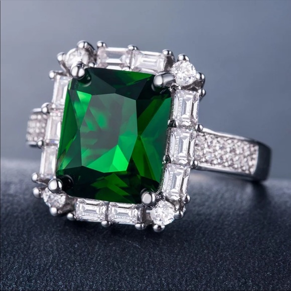 New 925 Silver Women’s Diamond Emerald Ring - Picture 3 of 4